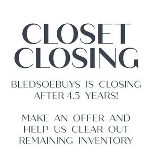 Closet closing! Make an offer 🖤